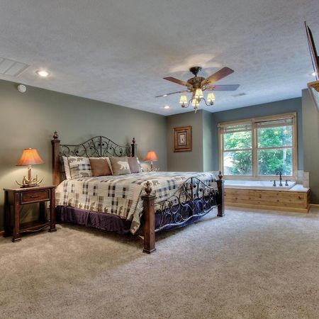 Gorgeous "Country Roads" By Honeybearcabins 4Br 4Ba, Next To Pool, Easy Drive, Main Strip Location! Pigeon Forge Exterior photo