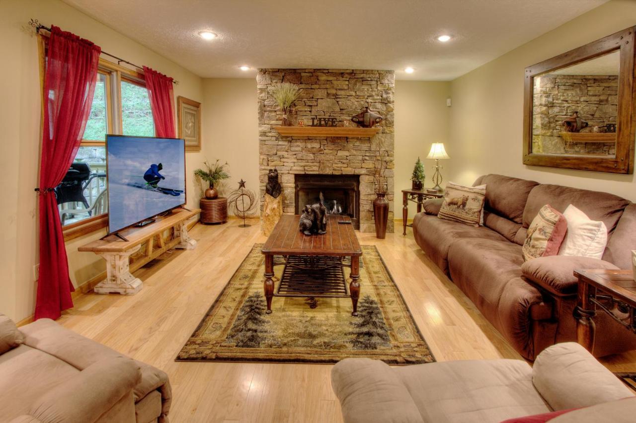 Gorgeous "Country Roads" By Honeybearcabins 4Br 4Ba, Next To Pool, Easy Drive, Main Strip Location! Pigeon Forge Exterior photo