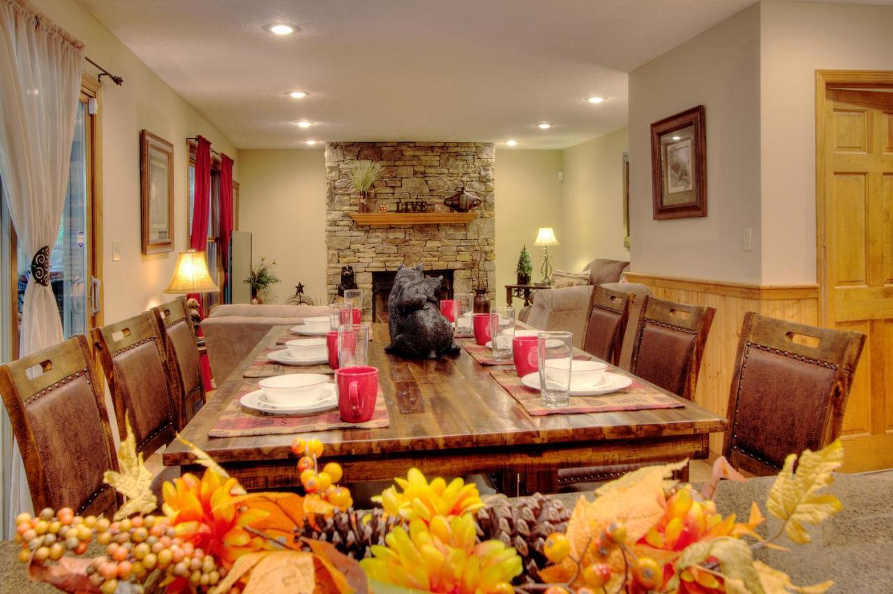 Gorgeous "Country Roads" By Honeybearcabins 4Br 4Ba, Next To Pool, Easy Drive, Main Strip Location! Pigeon Forge Exterior photo