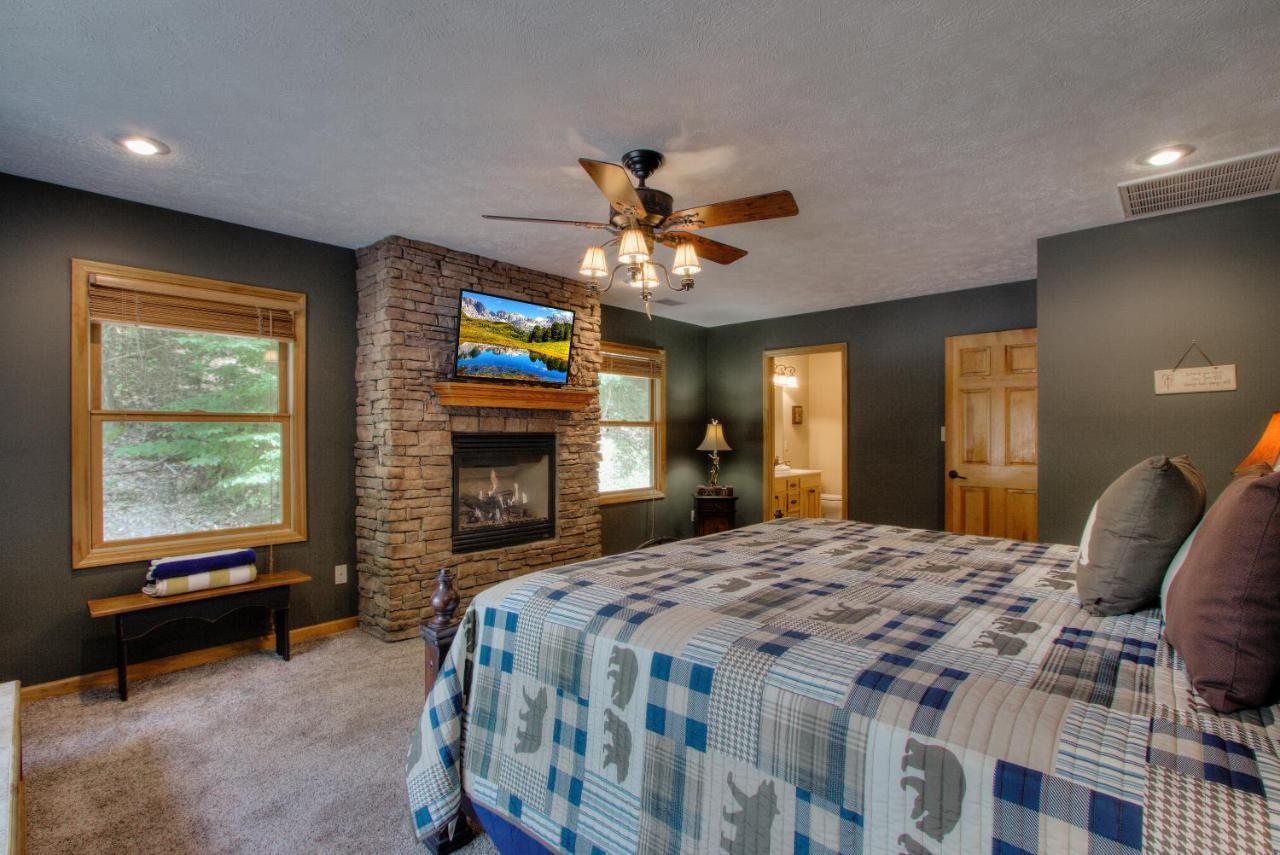Gorgeous "Country Roads" By Honeybearcabins 4Br 4Ba, Next To Pool, Easy Drive, Main Strip Location! Pigeon Forge Exterior photo
