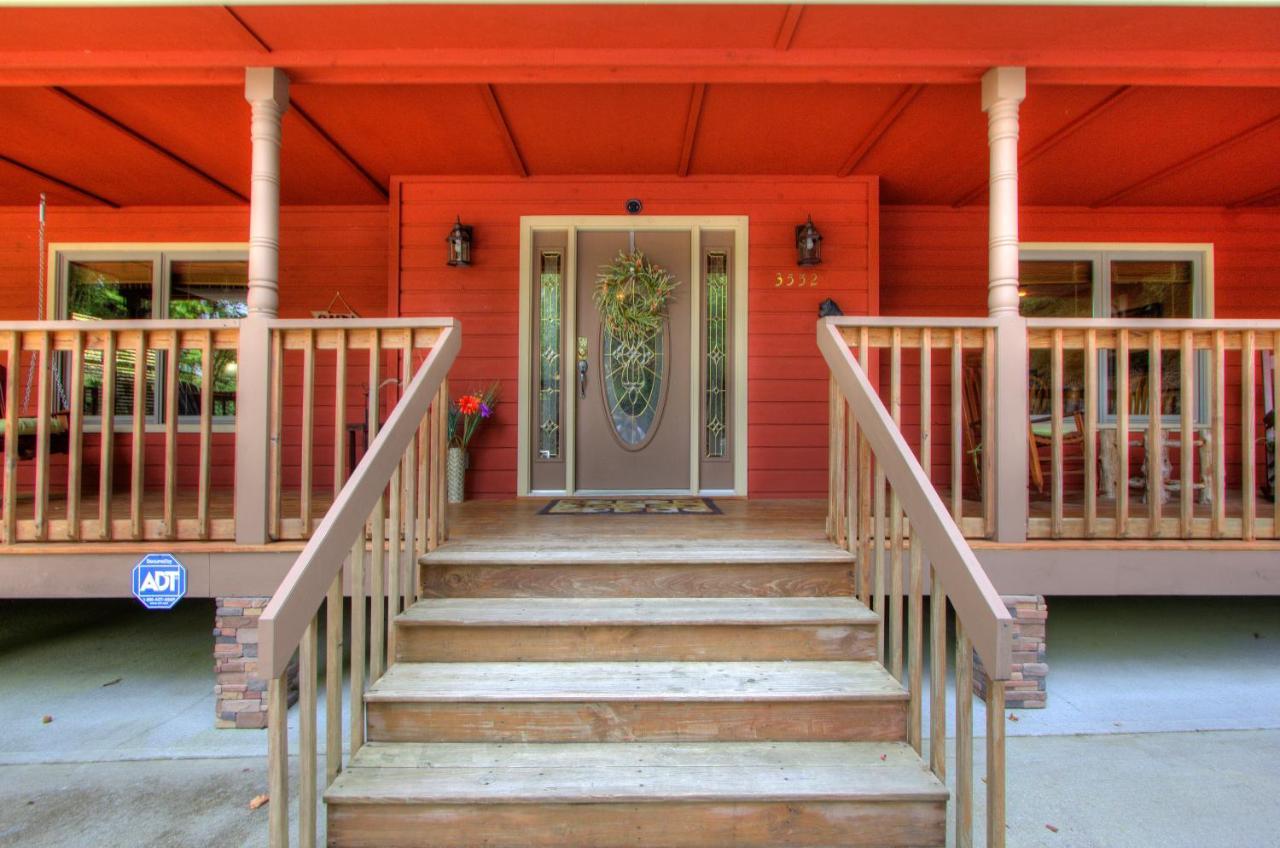 Gorgeous "Country Roads" By Honeybearcabins 4Br 4Ba, Next To Pool, Easy Drive, Main Strip Location! Pigeon Forge Exterior photo