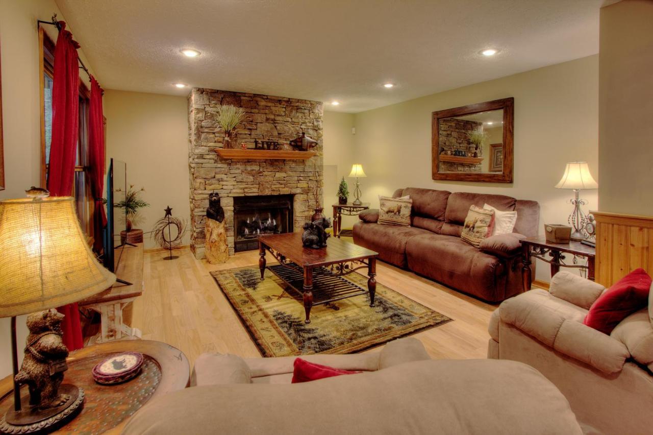 Gorgeous "Country Roads" By Honeybearcabins 4Br 4Ba, Next To Pool, Easy Drive, Main Strip Location! Pigeon Forge Exterior photo